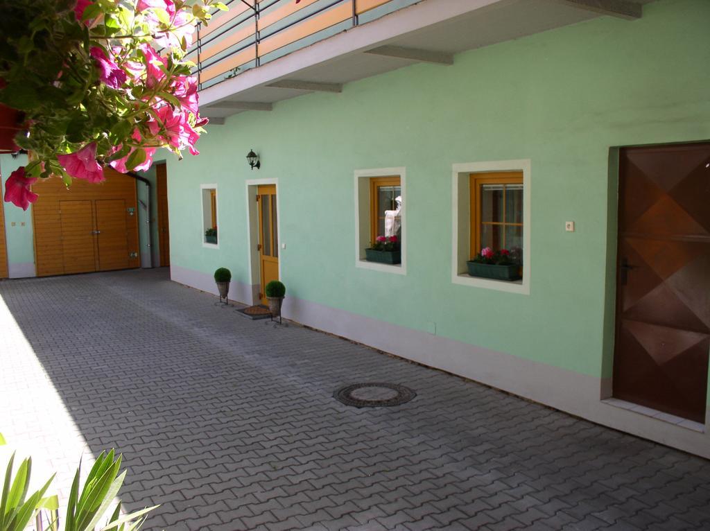 Penzion Netolice Exterior photo